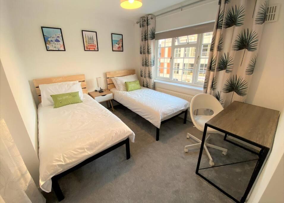 Apartmán Redhill Town Centre 3 Bed House Near Gatwick Airport, Easy Commute To London Exteriér fotografie