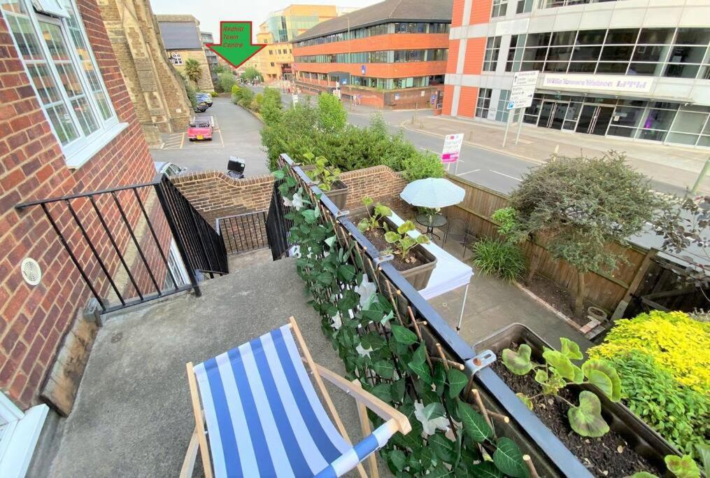 Apartmán Redhill Town Centre 3 Bed House Near Gatwick Airport, Easy Commute To London Exteriér fotografie