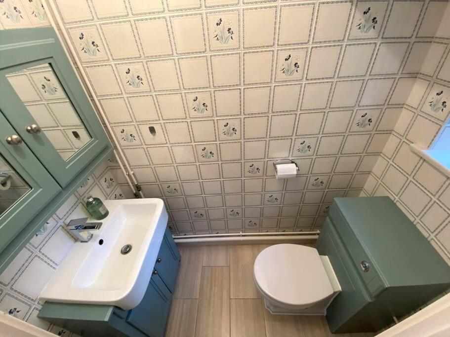 Apartmán Redhill Town Centre 3 Bed House Near Gatwick Airport, Easy Commute To London Exteriér fotografie