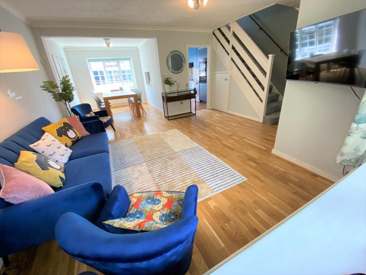 Apartmán Redhill Town Centre 3 Bed House Near Gatwick Airport, Easy Commute To London Exteriér fotografie